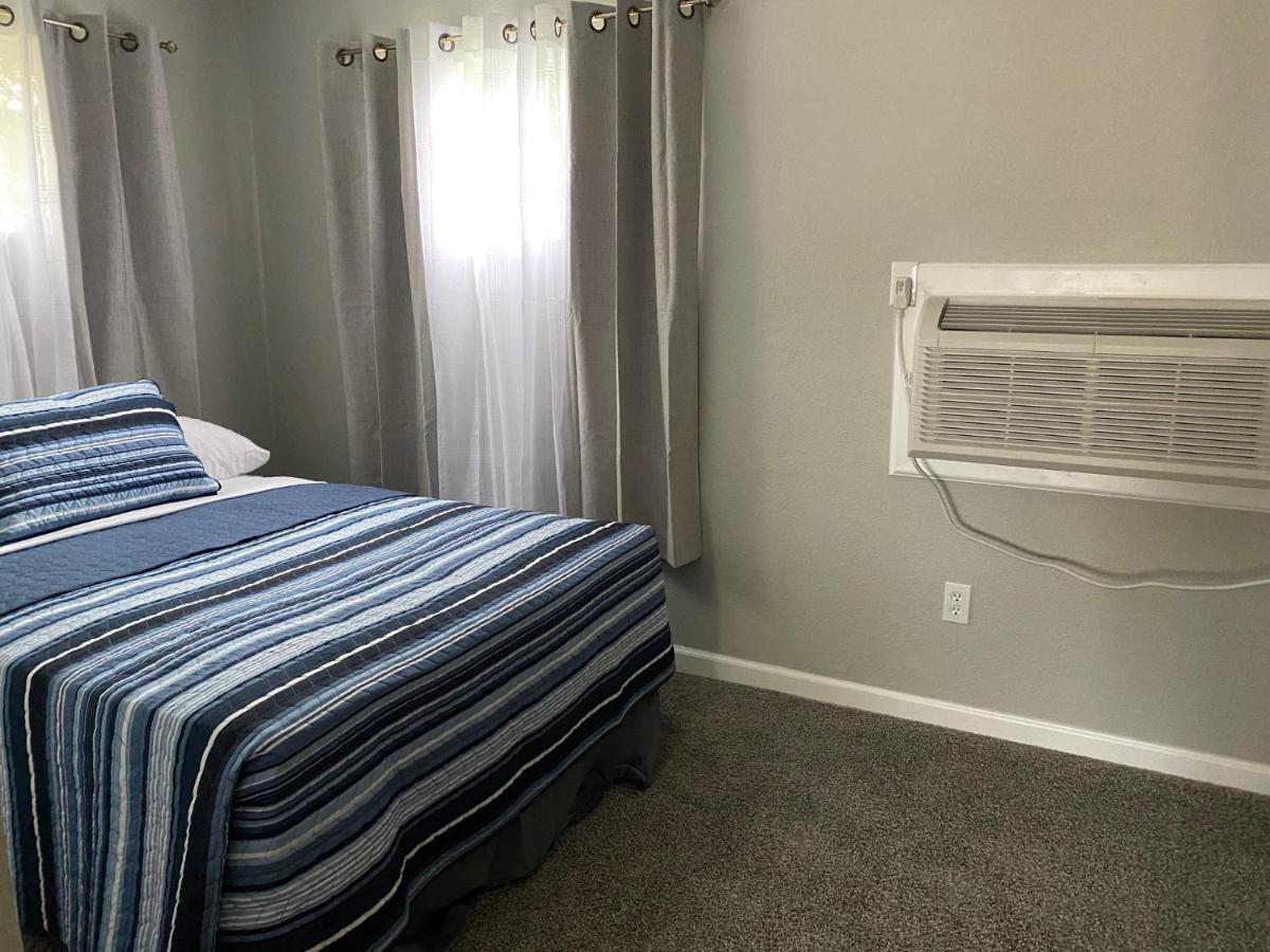 Rockwood Resort Motel Lake Ozark Bagian luar foto